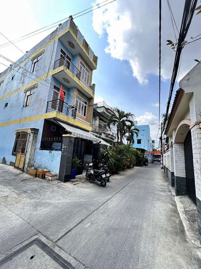 Lô Góc -  4 Tầng ở Ngay Trần Quang Cơ - 80m2 - Xe Hơi Tới Nhà