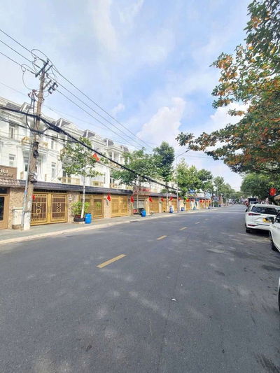 Nhà Mặt Tiền KD cho thuê gần siêu thị Go phường Đông Hoà