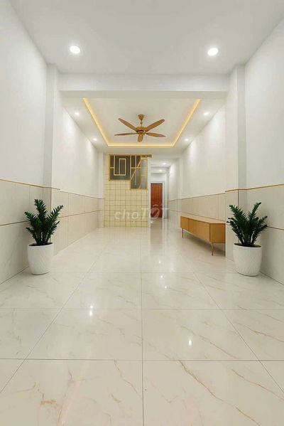 Nhà ngay Galaxy Nguyễn Văn Quá 4x7 1ty030tr sổ hồng đầy đủ