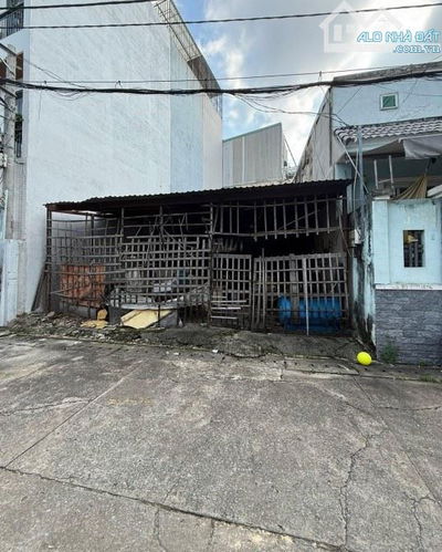 Lô đất hẻm rộng 5 mét ô tô quay đầu, 4x25 m2, chỉ 7 tỉ