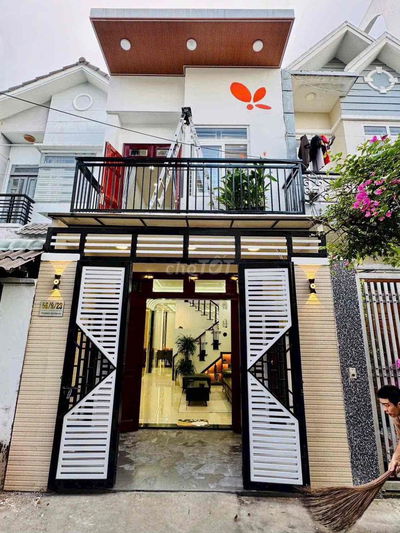 BÁN NHÀ THẠNH XUÂN Q12 , NHÀ 1 LẦU , DT :4* 14 , 2PN , HXH