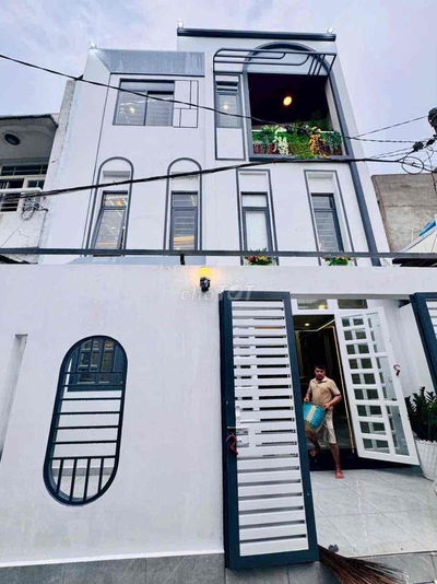 Nhà Đẹp Ngang Rộng tại thạnh xuân Quận 12