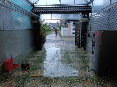 -Cho thuê ngắn hoặc lâu dài nhà Mặt Tiền,mới đẹp nội thất như hình..,