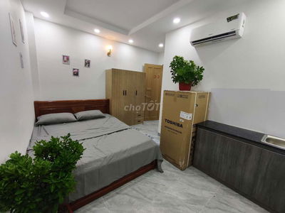 CHÍNHCHỦ CHO THUÊ PHÒNG CAO CẤP 3TR4 THANG MÁY XỊN TÁCH BẾPCỬA SỔ TRỜI