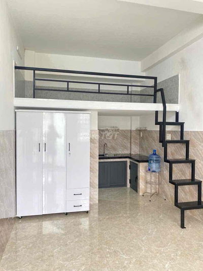 CHO THUÊ CĂN HỘ TÁCH BẾP BAN CÔNG FULL NỘI THẤTOWR 4 NGƯỜI 4 XE