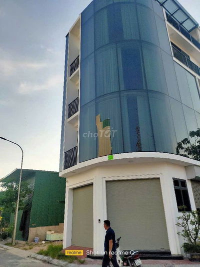 Bán gấp đất đấu giá  Ngũ Hiêp ,lô góc ô tô ,phân lô vỉa hè giá 9.75 tỷ