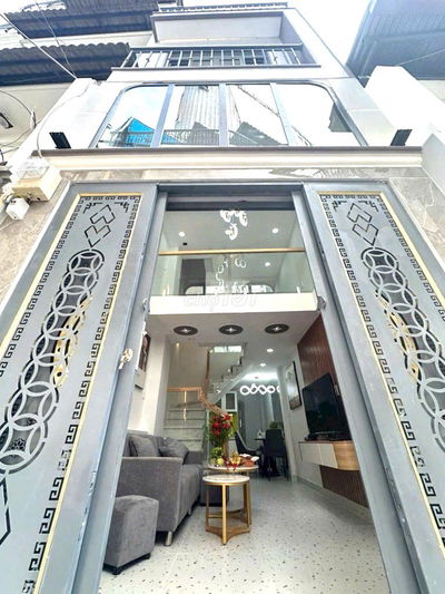 Bán nhà Hoàng Văn Thụ TB, full NT đẹp lung linh, có bancông, nhích 5tỷ