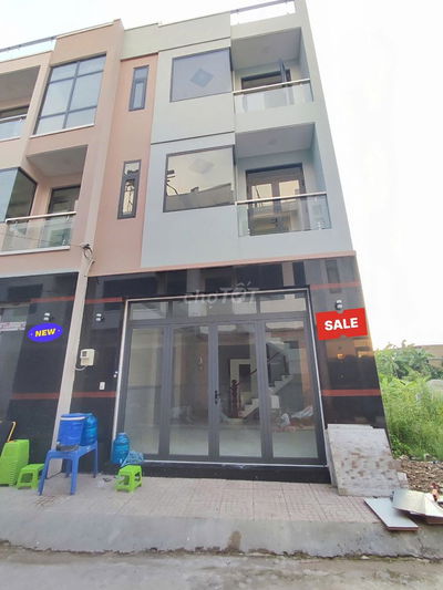 Bán nhà mặt tiền 50m2 đường xe tải, 1 trệt 2 lầu Sân thượng, 4PN, 5WC