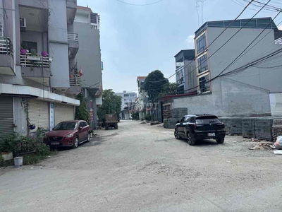 BÌA LÀNG  KINH DOANH- ĐƯỜNG RỘNG 3 OTO TRÁNH- CÁCH QUỐC LỘ 5 100M