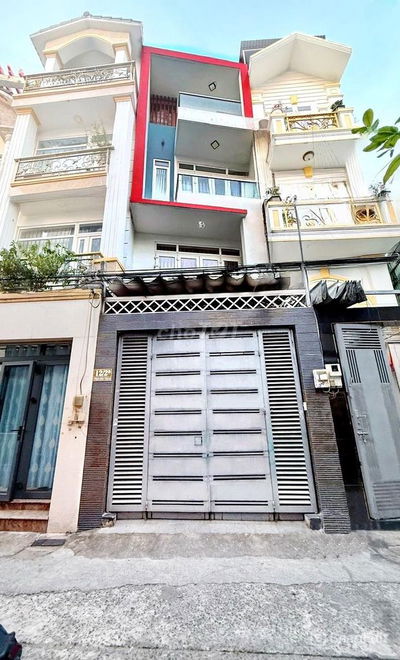 Nhà HXH Trịnh Đình Trọng mới đẹp- nở hậu 5mx15m,3 lầu 4PN 6WC 11.8 tỉ