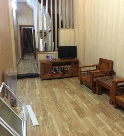 Nhà 2 tầng, 3 phòng ngủ, kiệt Lương Thế Vinh, có chỗ đậu oto gần nhà