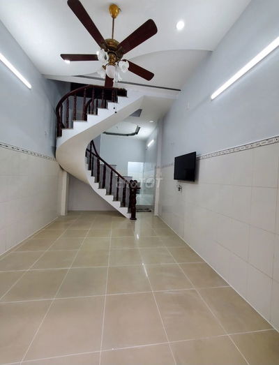 Nhà 3pn - 2 wc  hẻm 516/ Phạm Thế Hiển, P4, Q.8-  Nhà mới sửa toàn bộ.