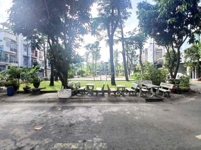 bán nhà cạnh sân bay, etown 2 rẻ nhất khu 3 pn cạnh mặt tiền