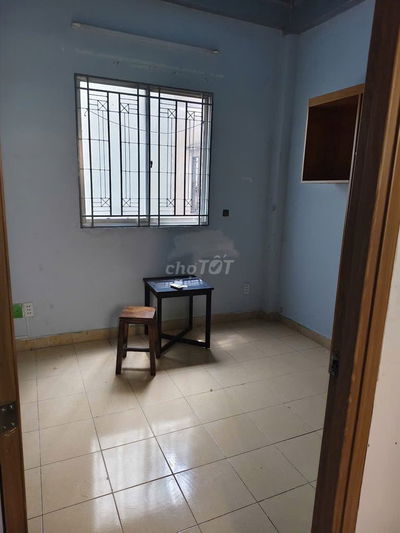 Phòng máy lạnh, lâu 1, lâu 3, hẻm nhiêu tứ siêu thị Coopmart, cây xang