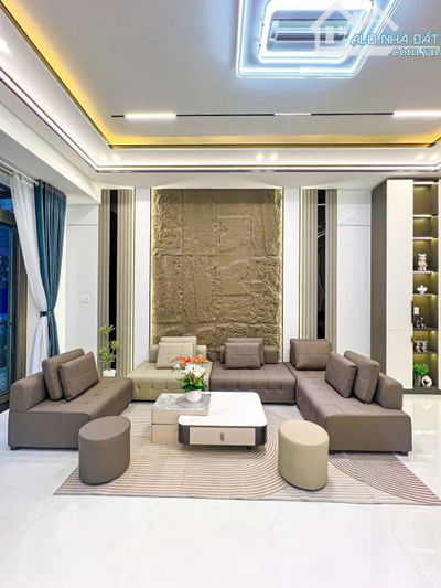 Bán căn nhà ngay Phan Văn Trị, Gò Vấp. Giá: 2 tỷ 250tr/ 62,3m2, sổ hồng riêng