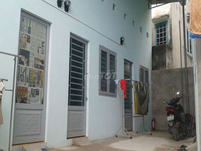 Chủ cần sang dãy trọ nằm cạnh 2 KCN lớn