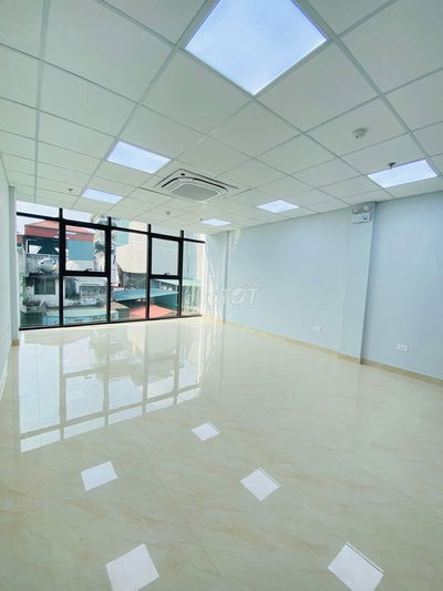 CHO THUÊ VĂN PHÒNG 50M² TẠI NGUYÊN HỒNG – ĐỐNG ĐA GIÁ RẺ BẤT NGỜ