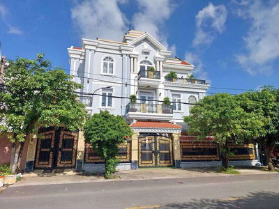 Biệt thự góc 2mt khu tên lửa12*20m ba lầu