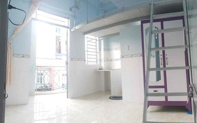 cho thuê phòng trọ có gác, bancong, máy lạnh, quạt , tủ quần áo