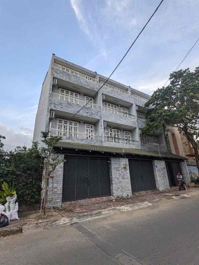 🔥🔥🔥Cho thuê nhà mặt tiền đường ngay ngã tư Thủ Đức gần Xa Lộ Hà Nội, Đ