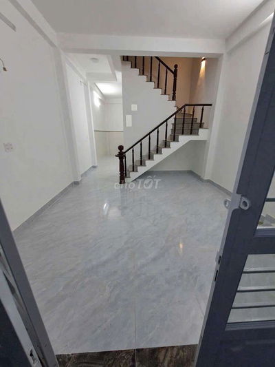 Cho thuê nhà mới đẹp hẻm xe hơi tận cữa lê văn thọ p9 GV 4.5x 11m đúc