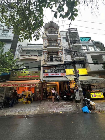 Cho thuê nhà đẹp Nguyễn Gia Trí Bình Thạnh - 5 tầng 4 x 20m giá tốt