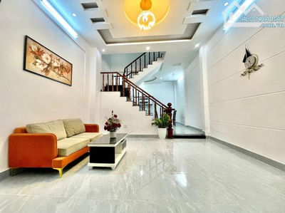 Cô Út lớn tuổi cần bán nhà 60m2 đường Bùi Đình Túy - Bình Thạnh / Giá 2 Tỷ 580