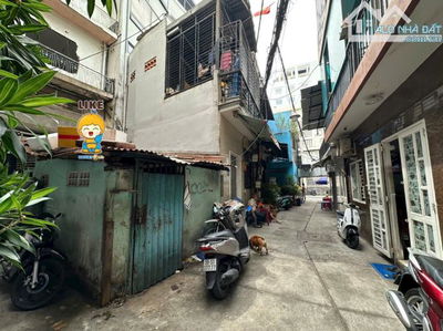 Nhà Quận 1 Phố Bùi Viện - Ngang 3m Nở Hậu 3,6m Sau Căn Mặt Tiền - Giá Chỉ 3,68 Tỷ 💥