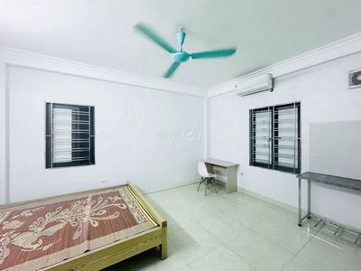 Nhà 6 tầng ngõ 424 Tây sơn giá 2,2tr- 2,8tr đến 4,6tr