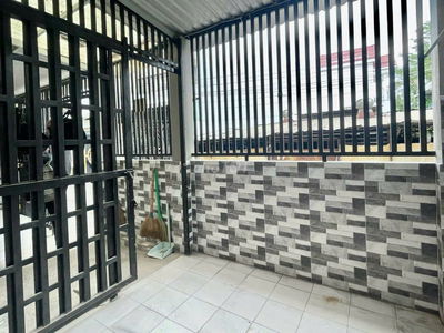 Cuối tháng e cần pass p y hình