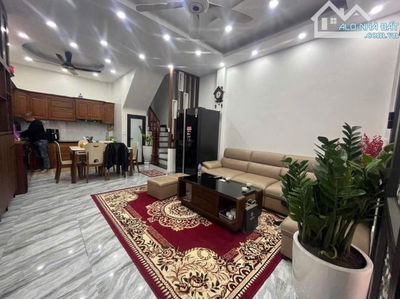 Cho thuê nhà ngõ 9 LÊ ĐỨC THỌ, Nguyễn Hoàng. Phù hợp ở Hộ gia đình, Nhóm 4,5 bạn đi làm