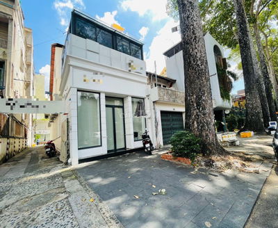 GÓC 2 MẶT TIỀN PHƯỜNG BẾN THÀNH - SỐ 117 SƯƠNG NGUYỆT ÁNH, QUẬN 1..!!