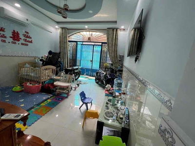 Nhà 2 tầng 73m2, ngang 4.5m, ngay Lã Xuân Oai, TNPA, 4.2 tỷ