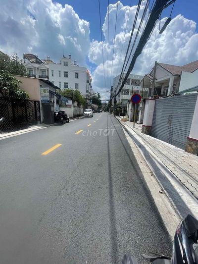 CG: BÁN 372M2 ĐẤT THỔ CƯ MẶT TIỀN ĐƯỜNG GẦN GIGA MALL NGANG 8 NỞ HẬU