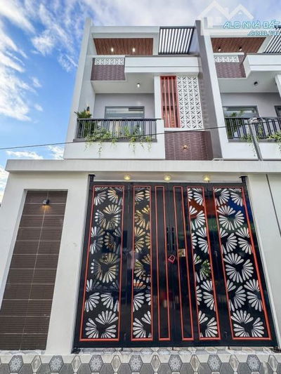 DUY NHẤT 1 CĂN! Nhà đẹp Trần Hưng Đạo , Quận 5 – 55m² – GIÁ TỐT 3 TỶ 150 – SHR