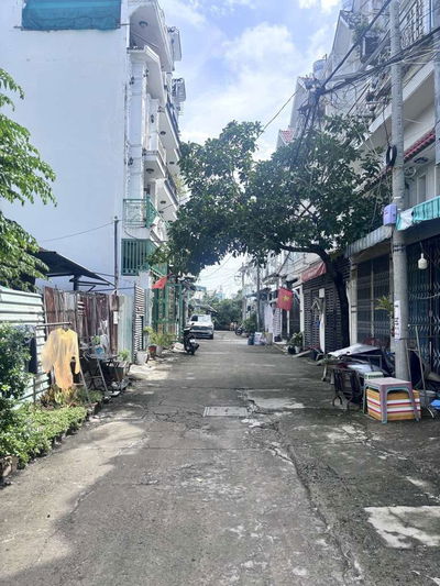 Ô TÔ NGỦ TRONG NHÀ-MẶT TIỀN ĐƯỜNG 8M-HUỲNH TẤN PHÁT- NHÀ BE-CHỈ 6,6 TỶ