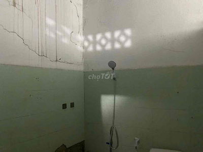 Cho thuê nhà nguyên căn tại 662/2 đường nguyên xiển