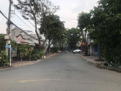 Cho thuê đất 350m2 đường số 11 trường thọ quận thủ đức gia 18tr