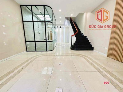 Cho thuê shophouse 1 trệt 2 lầu Vincom Biên Hoà