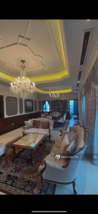 Bán căn hộ full nội thất - 181m2 - 3 phòng ngủ - tầng 21 - view hồ tây - hà nội