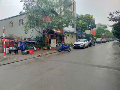 Tái định cư Trâu Quỳ 10X tỷ, đường thông vỉa hè ô to tránh DT 130m2 MT 8m xây ở-kinh doanh-đầu tư