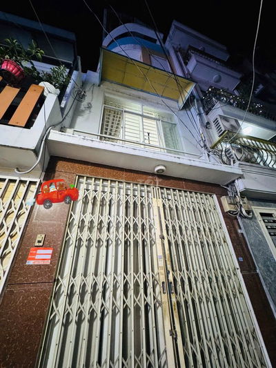 Cách MT 1 Căn _Nhà 4 Tầng Trần Văn Đang Trung tâm Q3 Nhỉn 4T