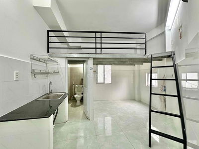 DUPLEX CỬA SỔ TRỜI NGAY CỔNG SAU VLU - ĐI BỘ 2 Phút