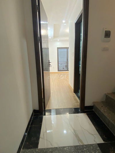 Nhà đẹp ngõ 68 Nguyễn Văn Linh, giá 6.1 tỷ, 30m2x5T, ô tô đỗ cổng