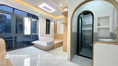 Điện Biên Phủ, Q10 — Nhà mới 100% — Thang máy