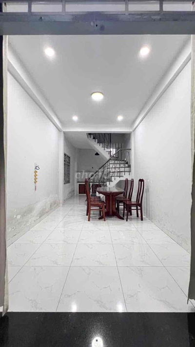 Cho Thuê Nhà Nguyên Căn 1 Lầu 2 Pn 2wc TX38