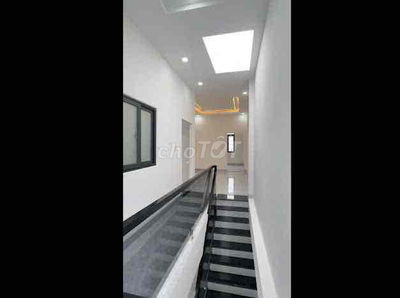 Nhà định hoà DT 100m2 3PN