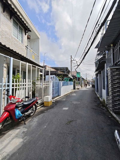 E cần Cho thuê nhà 3 triệu gần chợ Trà Nóc thuận lợi cho việc KD