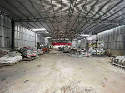 Cho thue kho xuong 800m bui cong trung hoc mon