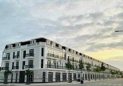 BÁN THU HỒI VỐN NHÀ ĐƯỜNG SỐ 6 KHU 5A GIÁ 3tỉ750